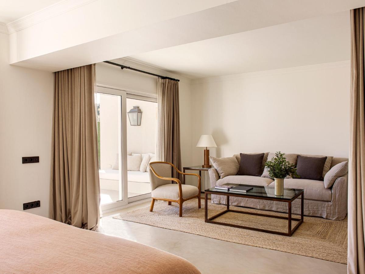 Mas De Torrent Hotel & Spa, Relais & Chateaux Exterior photo
